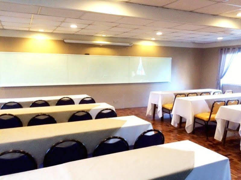 Baguio Holiday Villas Baguio City Екстер'єр фото